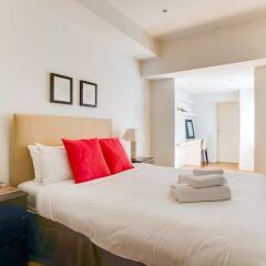 Апартаменты Stunning 1 bed Apartment South Ken/knightsbridge комната для гостей фото 4