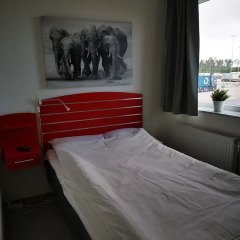 Отель Dagnys Motel 1 Эребру комната для гостей фото 2