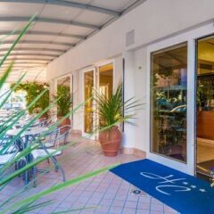 Hotel Corinna Римини балкон