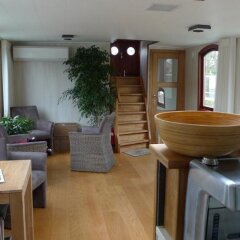 Отель B&B Barge Johanna интерьер отеля