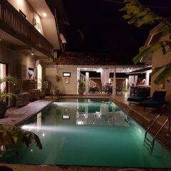 Отель Suite Lanka бассейн