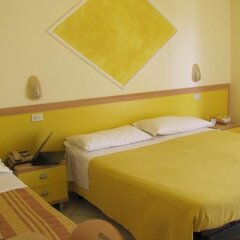 Hotel Etna Риччоне комната для гостей фото 3