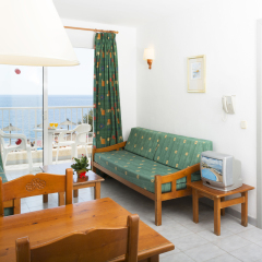 Отель Apartamentos HSM Calas Park - All Inclusive комната для гостей фото 4