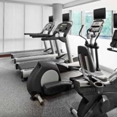 Отель Four Points by Sheraton Long Island City фитнесс-зал фото 3