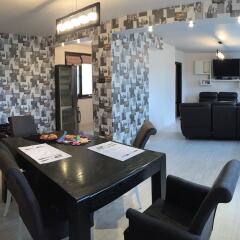 Апартаменты Burgas Center Apartments комната для гостей фото 3