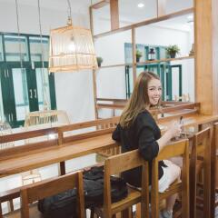 Peace Factory Hostel Бангкок гостиничный бар