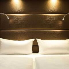 Отель Motel Plus Berlin сейф в номере