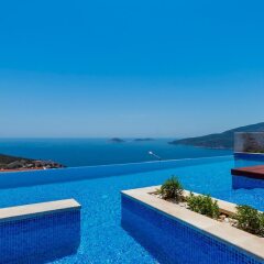 Villa Spectre by Akdenizvillam Турция, Калкан - отзывы, цены и фото номеров - забронировать отель Villa Spectre by Akdenizvillam онлайн бассейн фото 2