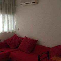 Отель Tirana Apartment Албания, Тирана - отзывы, цены и фото номеров - забронировать отель Tirana Apartment онлайн комната для гостей фото 3