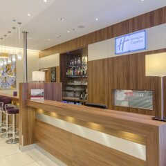 Отель Holiday Inn Express Hamburg St Pauli Messe Германия, Гамбург - 1 отзыв об отеле, цены и фото номеров - забронировать отель Holiday Inn Express Hamburg St Pauli Messe онлайн спа фото 2