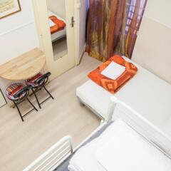 Отель Victoria House - Hostel Франция, Ницца - отзывы, цены и фото номеров - забронировать отель Victoria House - Hostel онлайн комната для гостей фото 2