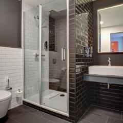 Отель Boutique 020 Hamburg City Германия, Гамбург - отзывы, цены и фото номеров - забронировать отель Boutique 020 Hamburg City онлайн ванная фото 2
