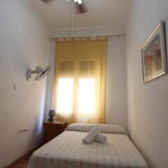 Отель Hostal Helena комната для гостей фото 6