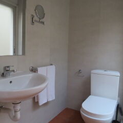 Отель Barcelona City Rooms Барселона ванная