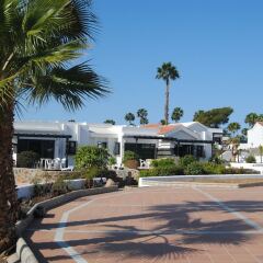 Отель Lovely Bungalows пляж фото 2