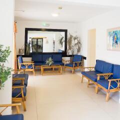 Mavina Hotel and Apartments интерьер отеля фото 3