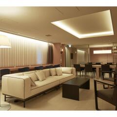Отель First Cabin Kyobashi комната для гостей