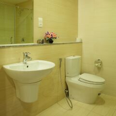 Апартаменты An Phu Plaza Serviced Apartment ванная