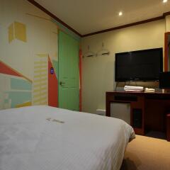 Отель Khan Motel комната для гостей