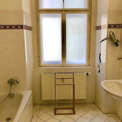 Отель United Homes Apartments Vienna Австрия, Вена - отзывы, цены и фото номеров - забронировать отель United Homes Apartments Vienna онлайн ванная
