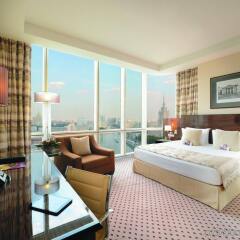 Гостиница Crowne Plaza Moscow World Trade Centre в Москве - забронировать гостиницу Crowne Plaza Moscow World Trade Centre, цены и фото номеров Москва комната для гостей