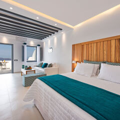 Отель Aura Suites комната для гостей фото 3