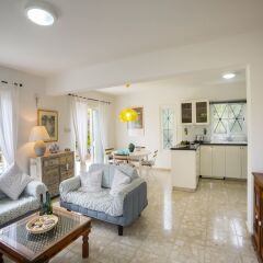 Отель Protaras Villa Sea Maris Кипр, Протарас - отзывы, цены и фото номеров - забронировать отель Protaras Villa Sea Maris онлайн комната для гостей фото 3