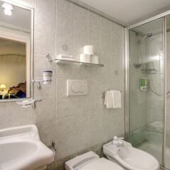 Отель Navona Gallery and Garden Suites ванная
