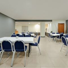 Отель Hesperia Sant Joan Suites Испания, Сан-Жоан-Деспи - 5 отзывов об отеле, цены и фото номеров - забронировать отель Hesperia Sant Joan Suites онлайн помещение для мероприятий