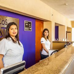 Los Patios Hotel интерьер отеля