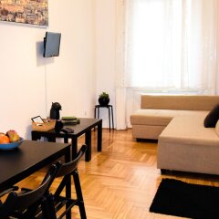 Friends Hostel and Apartments Budapest комната для гостей