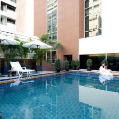 Отель FuramaXclusive Sukhumvit бассейн фото 3