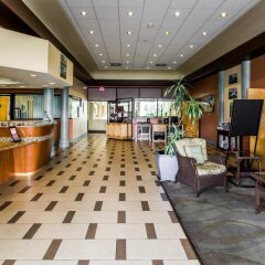 Отель Comfort Inn and Suites Resort Cocoa Beach США, Какао-Бич - отзывы, цены и фото номеров - забронировать отель Comfort Inn and Suites Resort Cocoa Beach онлайн интерьер отеля фото 2