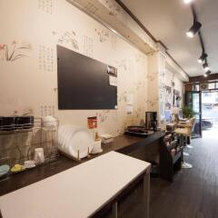 Отель K-guesthouse Sinchon 2 питание фото 2