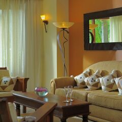 Отель Dinarobin Beachcomber Golf Resort & Spa