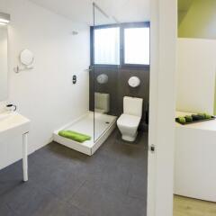 Отель Room018bcn ванная фото 2