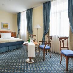 Отель Ramada by Wyndham Prague City Centre комната для гостей