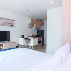 Отель Niche Mono Sukhumvit 50 By Ariva Бангкок комната для гостей фото 2