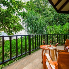 Отель Koh Jum Beach Villas балкон