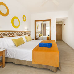 Globales Santa Ponsa Park Hotel комната для гостей фото 2