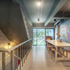 Sloth Hostel Don Mueang Бангкок питание