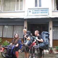 Отель Kathmandu Madhuban Guest House Непал, Катманду - 1 отзыв об отеле, цены и фото номеров - забронировать отель Kathmandu Madhuban Guest House онлайн парковка