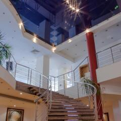 Triada Hotel бассейн фото 3