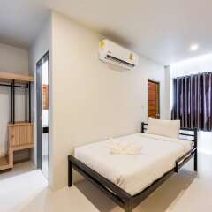 Отель Phuket Marine Poshtel фото 14