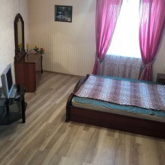 Гостиница Na Esenina 1/1 Apartments в Санкт-Петербурге отзывы, цены и фото номеров - забронировать гостиницу Na Esenina 1/1 Apartments онлайн Санкт-Петербург комната для гостей фото 2