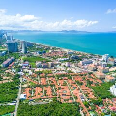 Отель DaVinci Pool Villa Pattaya пляж