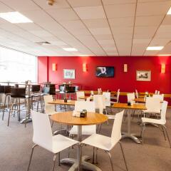 Travelodge London Central City Road Hotel питание