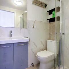 Отель Apartamentos Mlr Lavapies Мадрид ванная