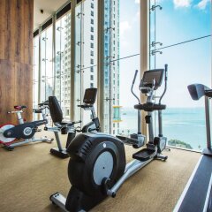 Отель Riviera Wongamat Condo By Favstay Паттайя фитнесс-зал