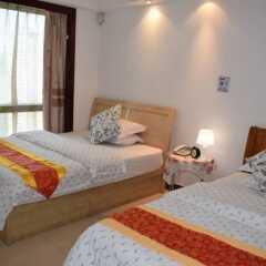 Апартаменты Lingnaying Business Apartment комната для гостей фото 5